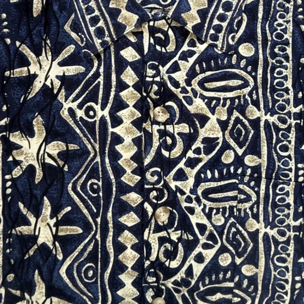 Linguine and‎ Bob Mens Large Rayon Button Down Shirt Navy Tribal Geometric Print